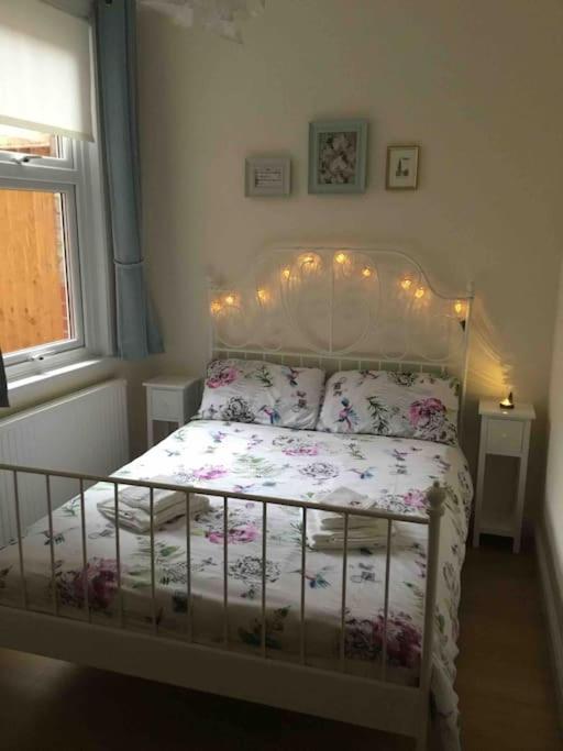 Bikki Apartments - 2 Bedroom Harrow Exterior foto